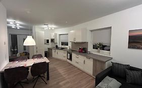 Moderne Ferienwohnung Green Garden mit Garten und Stellplatz